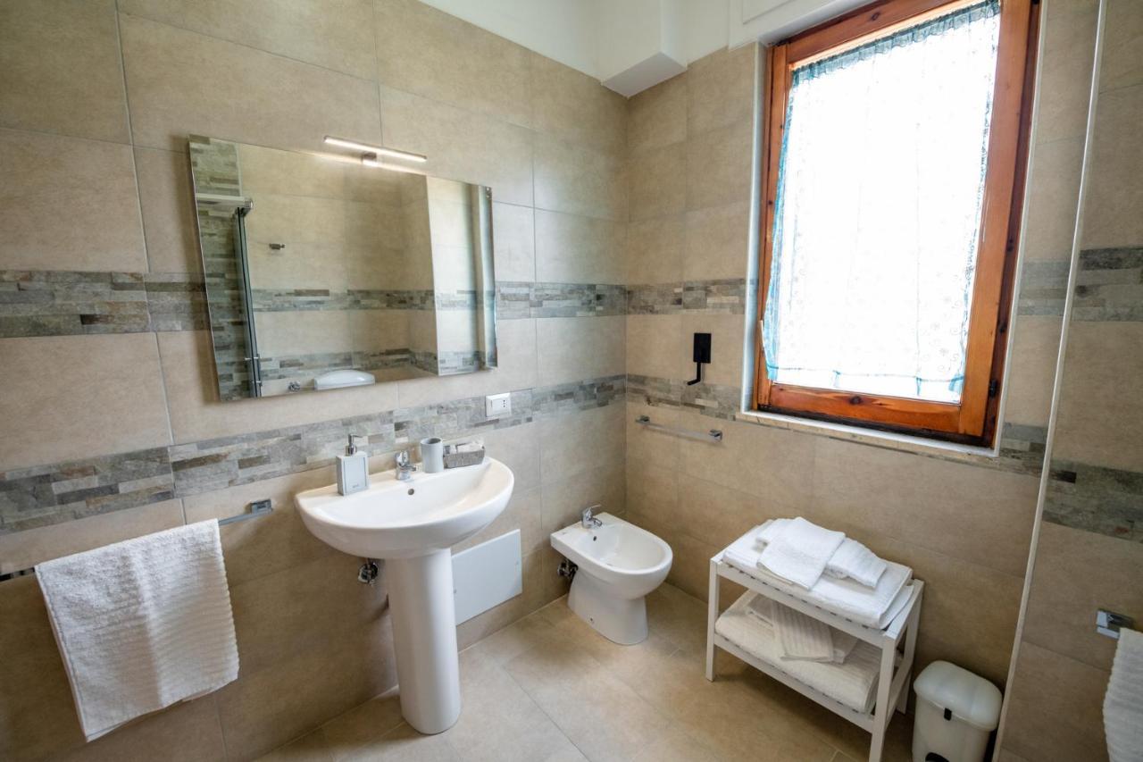 Bacco E Barocco Bed & Breakfast Lecce Luaran gambar